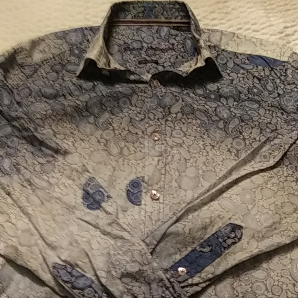 Shirt - Picture 2 of 8